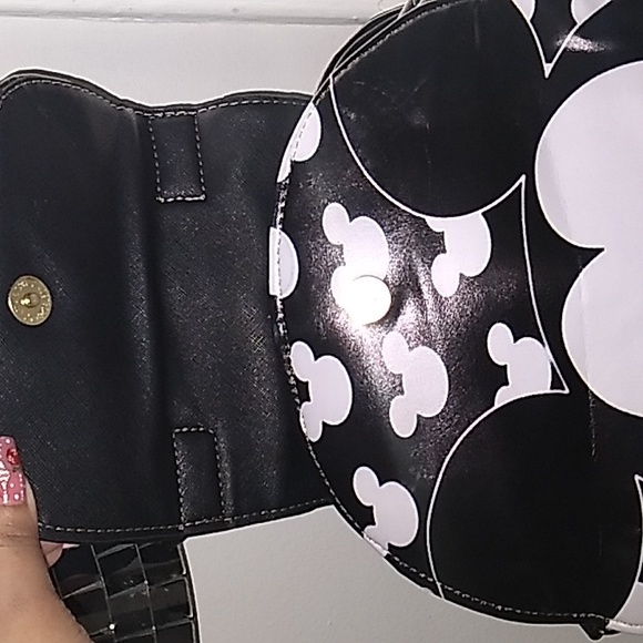 Pretty backpack set🤍🖤🎒 - Picture 11 of 15